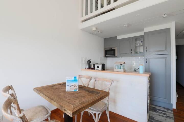 Apartament Sur L'Ilot De St Martin Au Centre Du Port Vue Exceptionnelle ! Saint-Martin-de-Ré Zewnętrze zdjęcie